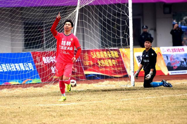 九游体育平台-桂林市七星区队主场3:0大胜柳州市融水苗族自治县队