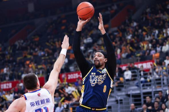 九游体育平台-广东队被曝欠税，需补缴146万；山东队新外援抵达济南