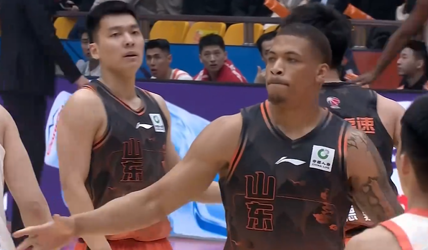 九游体育登录入口-CBA山东男篮逆转江苏，新外援首秀8分，珀赛尔37分陈林坚立功