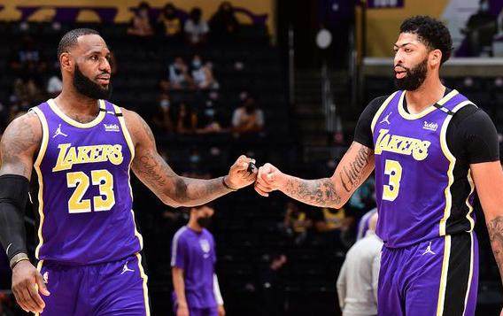 九游体育app-【夜读】人未走茶已凉 C罗被尤文队友孤立了